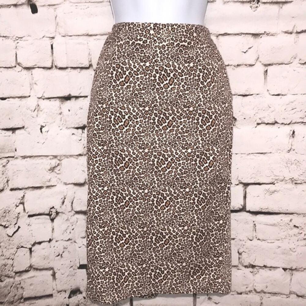 LIZ CLAIBORNE • Leopard Cheetah Print Pencil Skirt